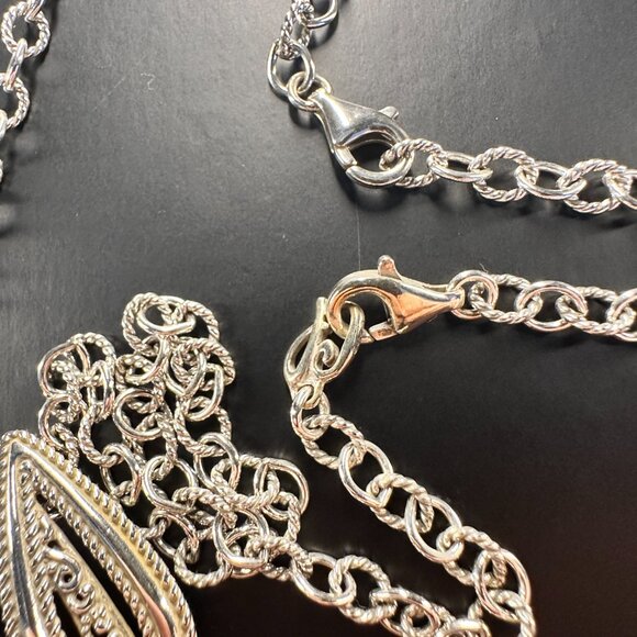 ✨ 18” Sterling Silver Ornate Filigree Necklace with Gold-Tone Teardrop Accent - Picture 4 of 6